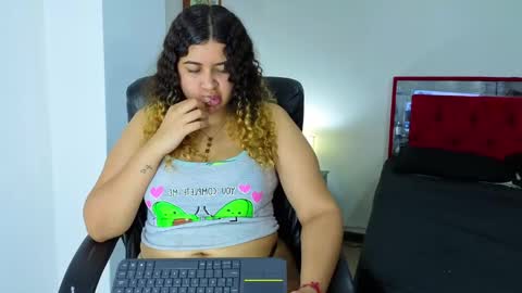 Goodgirlxxxl online show from 28, 4, 2026