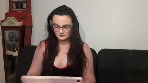 goodgrl1799 online show from 7, 1, 2026