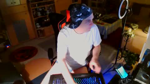 Snapshot of google5001 chatting on 2, 12, 2025 google5001 online show from 2, 12, 2025