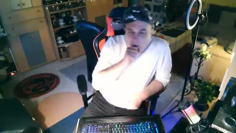 Snapshot of google5001 chatting on 23, 12, 2025 google5001 online show from 23, 12, 2025