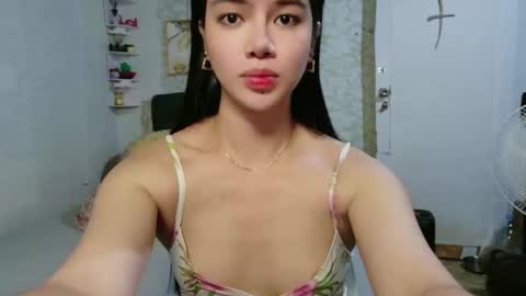 geneviev online show from 26, 4, 2026