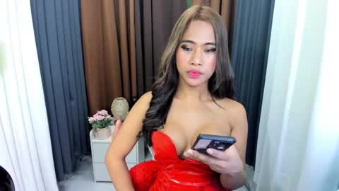 Almira Maui online show from 23, 2, 2025