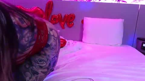 gothbaby305 online show from 14, 2, 2026