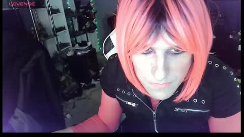 Victoriana online show from 2, 2, 2025