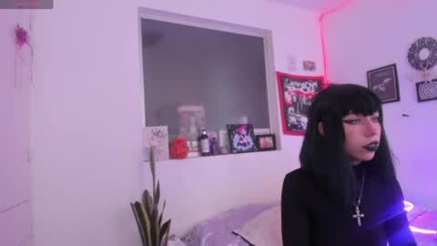Snapshot of gothic_do11 chatting on 2, 5, 2026 hi my name is Elizabeth nice to meet you online show from 2, 5, 2026