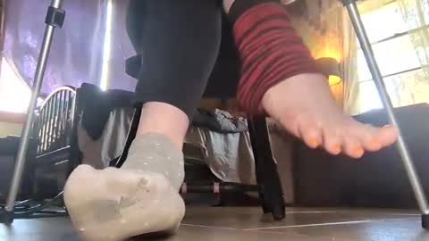 Snapshot of gothicfeetfantasies chatting on 19, 3, 2026 Mistress Mommy Godess online show from 19, 3, 2026