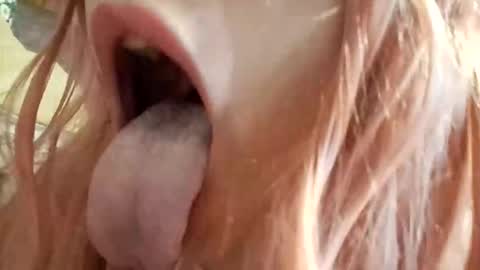 Snapshot of gothicrose4 chatting on 12, 10, 2025 gothicrose4 online show from 12, 10, 2025