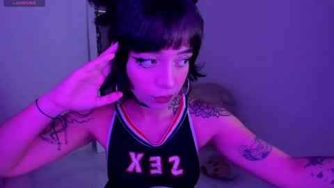 Violet online show from 20, 5, 2026