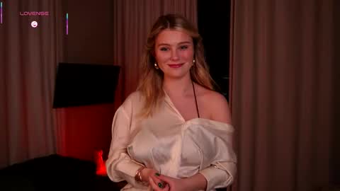 Snapshot of gotta_shine chatting on 6, 2, 2026 Mamma Mia online show from 6, 2, 2026