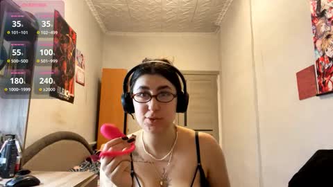 Snapshot of gotta_shine chatting on 19, 3, 2026 Mamma Mia online show from 19, 3, 2026