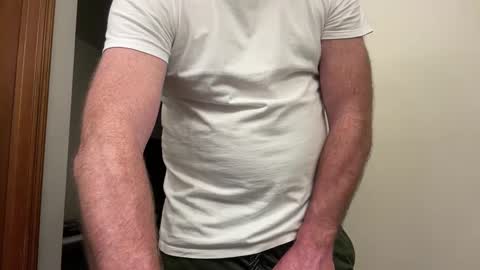 Snapshot of gqimage chatting on 9, 2, 2025 GQImage online show from 9, 2, 2025