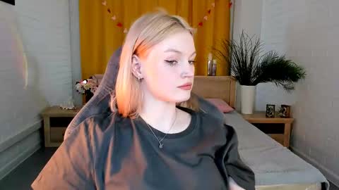 Grace Glamour online show from 4, 3, 2025