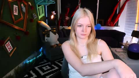 Grace Glamour online show from 4, 10, 2025