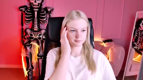 Grace Glamour online show from 22, 10, 2025