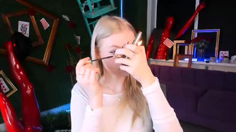 Grace Glamour online show from 4, 2, 2026