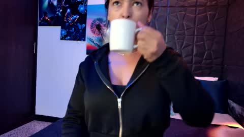 Gracey Milf online show from 5, 11, 2025