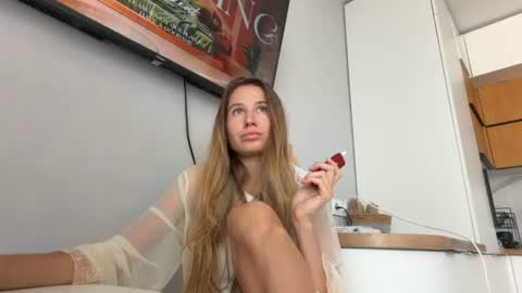 Emilia online show from 25, 7, 2026