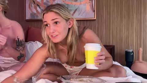 Snapshot of graciemae_baexx chatting on 18, 1, 2025 Gracie Mae online show from 18, 1, 2025