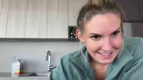 Snapshot of graciemae_baexx chatting on 13, 9, 2025 Gracie Mae online show from 13, 9, 2025