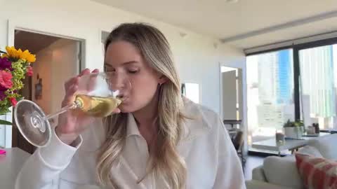 Snapshot of graciemae_baexx chatting on 12, 10, 2025 Gracie Mae online show from 12, 10, 2025