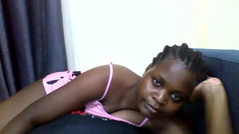 Snapshot of grannylover_ chatting on 18, 11, 2025 grannylover_ online show from 18, 11, 2025