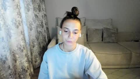 Anna online show from 10, 4, 2026