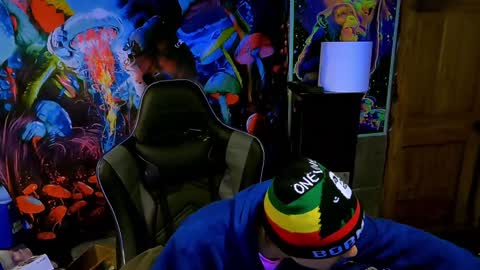 Greenlungs8195 online show from 8, 2, 2025