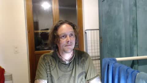 Snapshot of greenmoon88888 chatting on 15, 6, 2026 Greenmoon online show from 15, 6, 2026