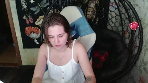 Snapshot of greenwitch9 chatting on 5, 6, 2026 Lina online show from 5, 6, 2026