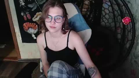 Snapshot of greenwitch9 chatting on 14, 6, 2026 Lina online show from 14, 6, 2026