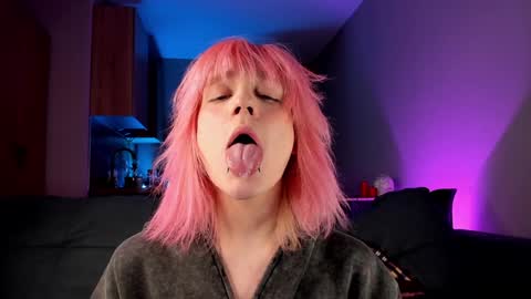 Greg-independent model online show from 16, 1, 2025