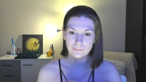 Snapshot of gretamiln chatting on 7, 12, 2024 Greta online show from 7, 12, 2024