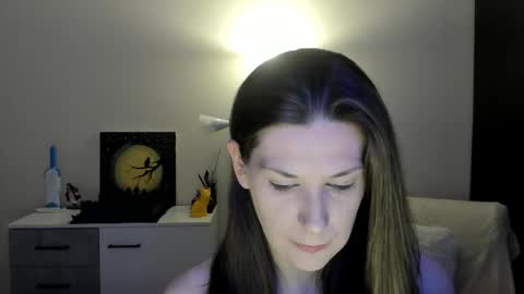 Snapshot of gretamiln chatting on 5, 10, 2025 Greta online show from 5, 10, 2025