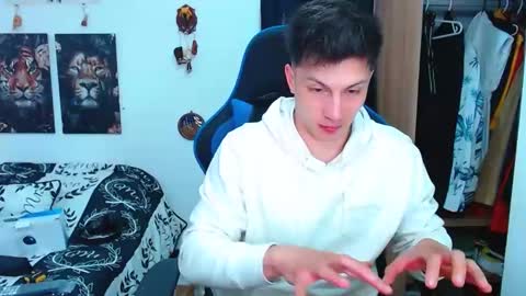 griego01 online show from 22, 1, 2025