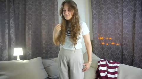 Gwen online show from 24, 11, 2025