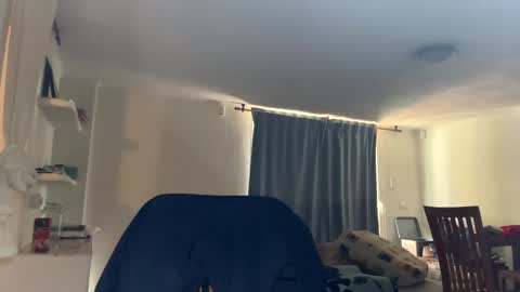 guardiannif_ online show from 3, 2, 2025