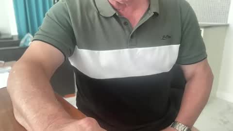 guesswhatigot2 online show from 4, 1, 2025