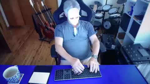 guesswhatigot2 online show from 28, 2, 2025