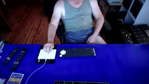 guesswhatigot2 online show from 21, 10, 2025