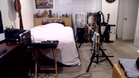 Mario online show from 25, 9, 2025