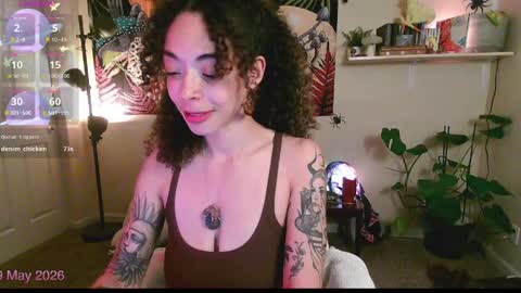 Snapshot of gunzinrose chatting on 10, 5, 2026 Kylie online show from 10, 5, 2026
