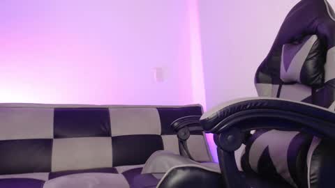 gwenhazel online show from 22, 11, 2025