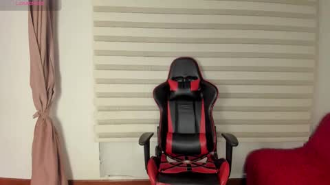   online show from 5, 12, 2025