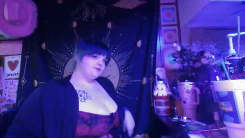 Goddess Fe online show from 25, 11, 2025