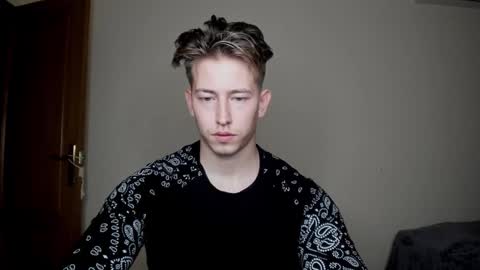 Oliver online show from 25, 12, 2024