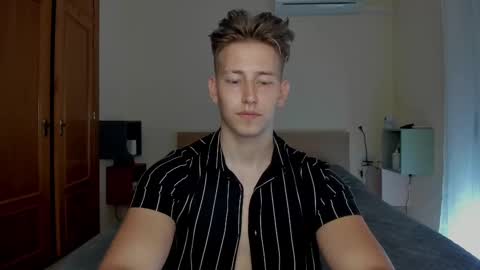 Oliver online show from 16, 2, 2025