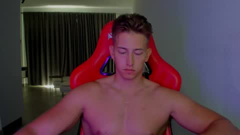 Oliver online show from 8, 11, 2025