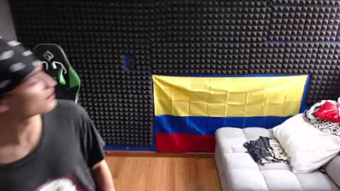 Snapshot of gymbro42 chatting on 18, 6, 2026 Gymbro42 online show from 18, 6, 2026