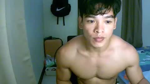 Snapshot of gymnasmenos chatting on 11, 3, 2026 AJ online show from 11, 3, 2026