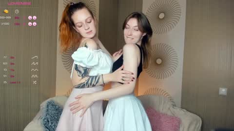 Kelly  Lilly online show from 9, 12, 2024